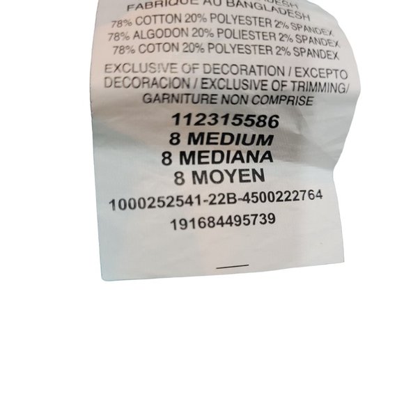 Lee Shorts Size 8 Womens Mid Rise Never Worn Light Blue Waist 32" Cuffed NWOT - Picture 3 of 6